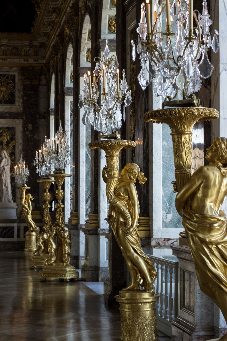 versailles-hall-of-mirrors